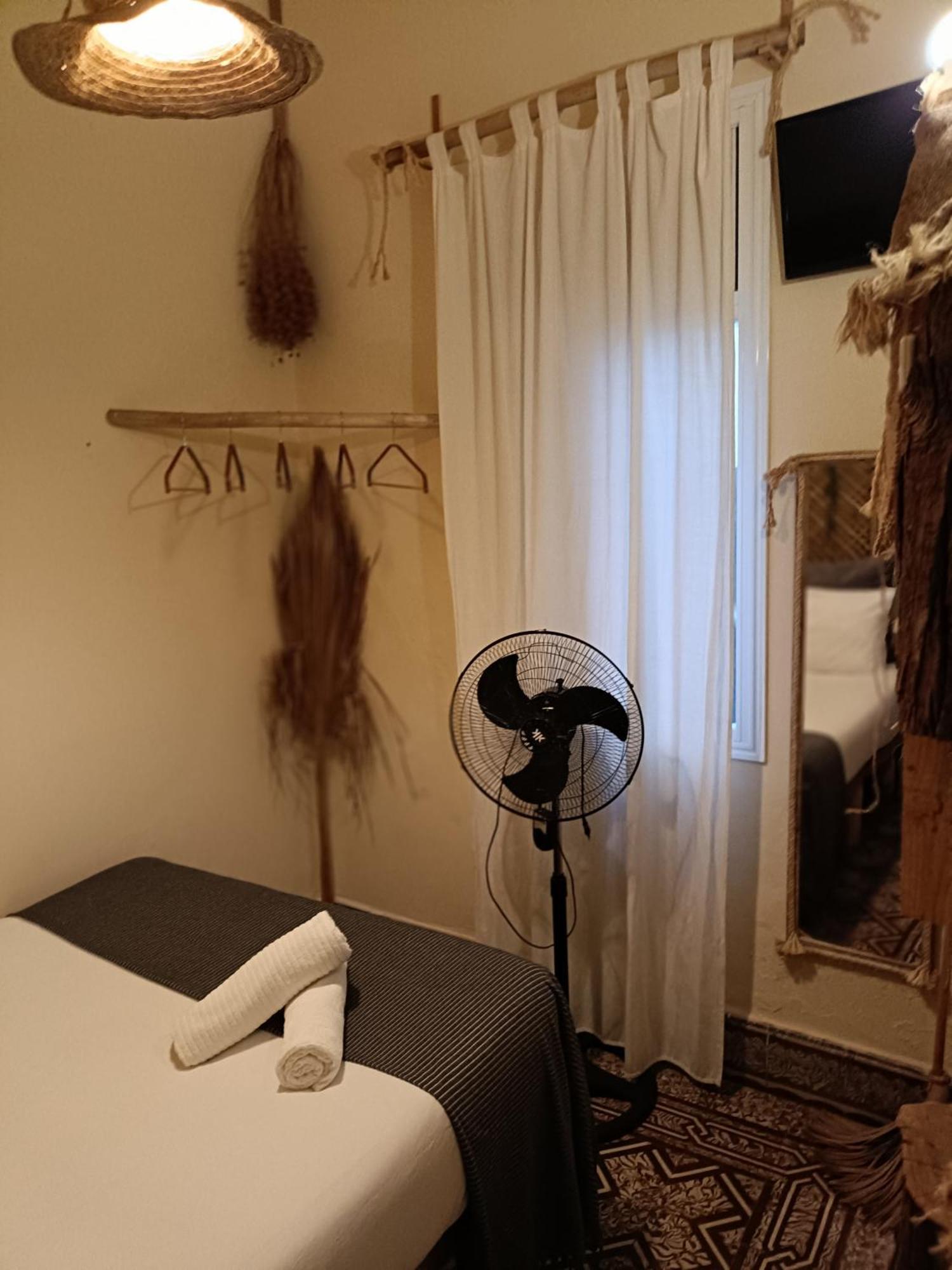 Cactus Host Hostel ลาสปัลมาส เด กรานคานาเรีย ภายนอก รูปภาพ
